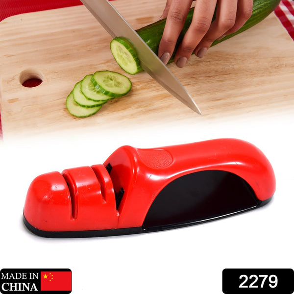 Knife sharpener with 3 stages