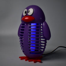 Bug zapper lamp with cartoon design, front view